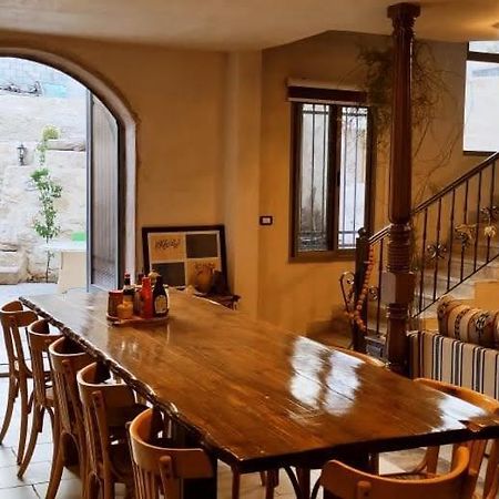 Nonna Aisha B&B Ваді-Муса Екстер'єр фото